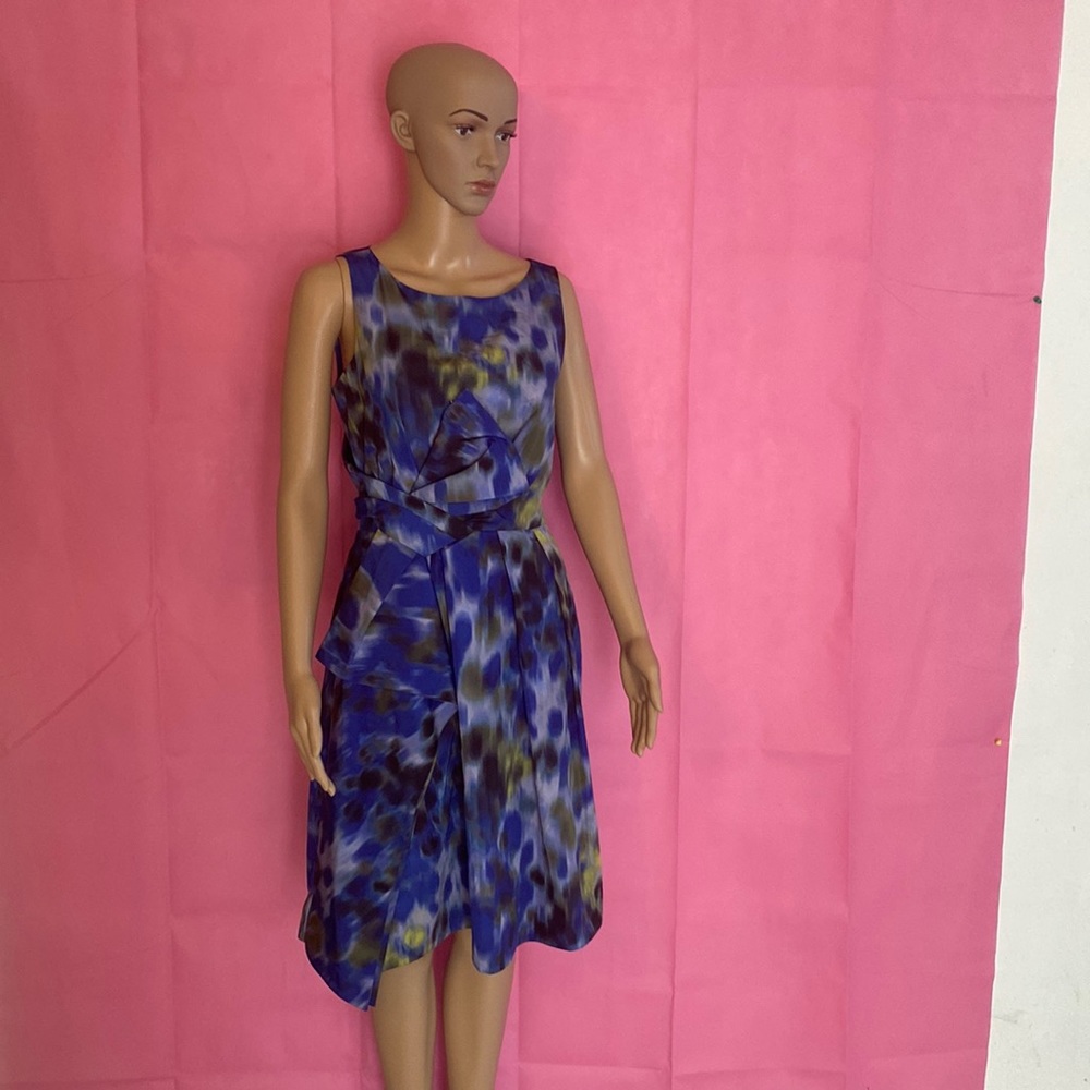 Halton heritage sleeveless dress blue and green dotted dress size 6 with a bow